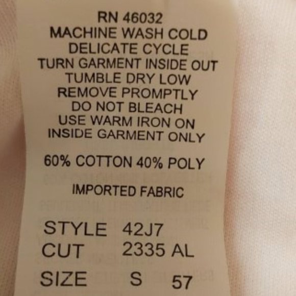 NIKKI Winter White Embroidered Multi Floral at below Neckline Top Size S NWT - Picture 4 of 5